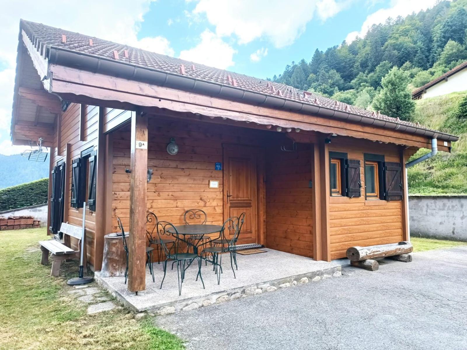 Le "Chalet De Minette" 2 Etoiles La Bresse Luaran gambar